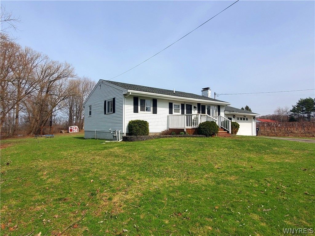 1306 Stebbins Road, Hanover, NY 14136
