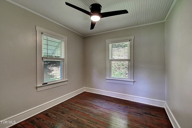 582 Coal Chute Road, Elizabethton, TN 37643