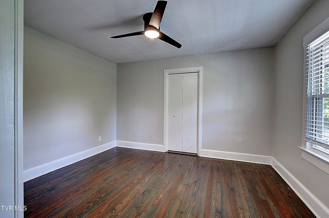 582 Coal Chute Road, Elizabethton, TN 37643