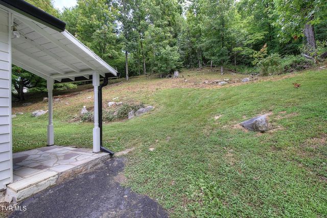 582 Coal Chute Road, Elizabethton, TN 37643