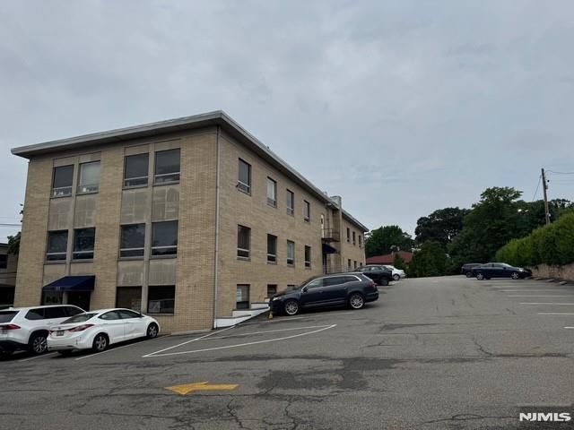 111 Charlotte Place 104, Englewood Cliffs, NJ 07632