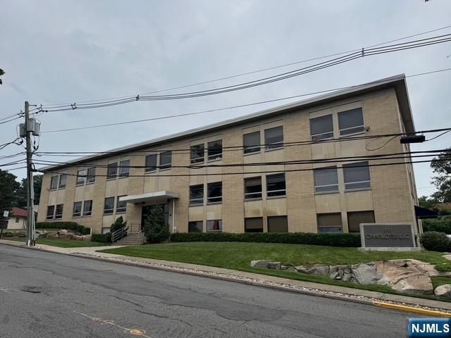 111 Charlotte Place 104, Englewood Cliffs, NJ 07632