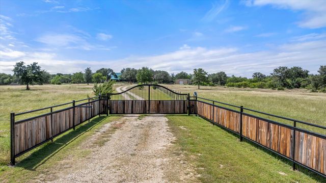 1170 Diamond Oaks Road, Stephenville, TX 76401