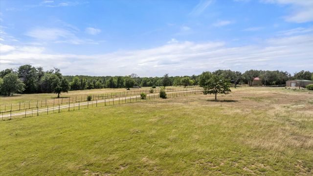1170 Diamond Oaks Road, Stephenville, TX 76401