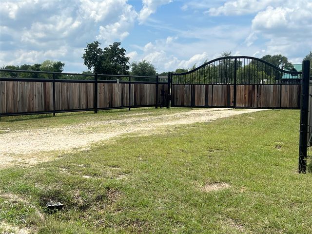 1170 Diamond Oaks Road, Stephenville, TX 76401