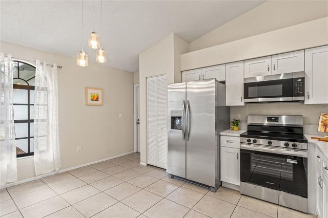 1637 ELK SPRING DRIVE, Brandon, FL 33511