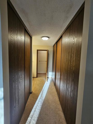 1855 Silver Bell Road 314, Eagan, MN 55122