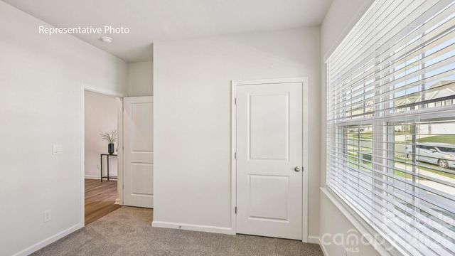 109 Waterfall Valley Way, Mooresville, NC 28117