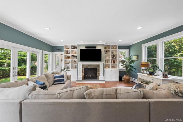 60 Union Avenue, Center Moriches, NY 11934