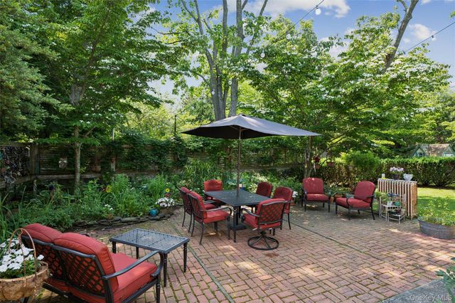 60 Union Avenue, Center Moriches, NY 11934