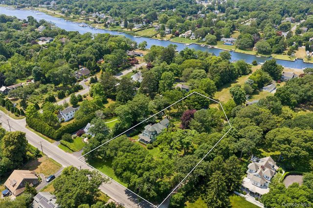 60 Union Avenue, Center Moriches, NY 11934