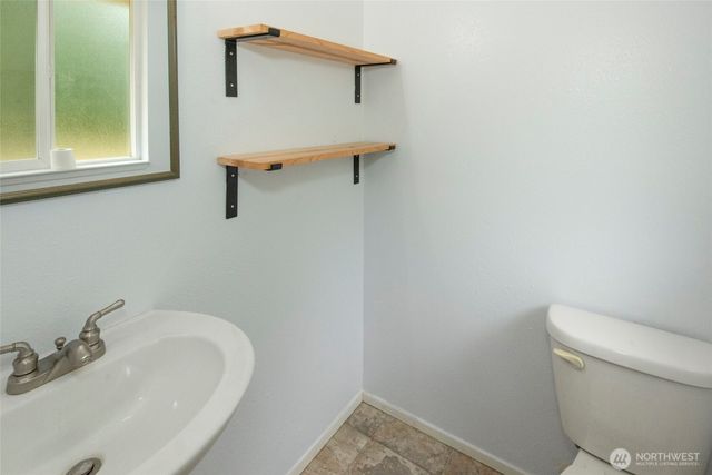309 Highway 162 E, South Prairie, WA 98385