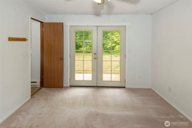 309 Highway 162 E, South Prairie, WA 98385