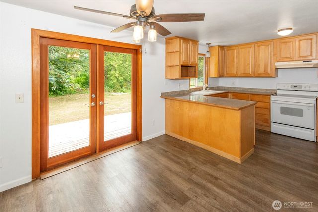 309 Highway 162 E, South Prairie, WA 98385