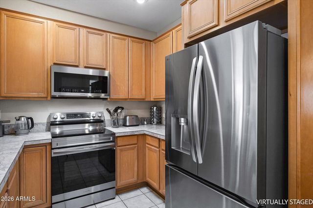 276 E ASHURST Drive, Phoenix, AZ 85048