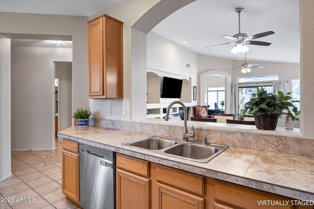 276 E ASHURST Drive, Phoenix, AZ 85048
