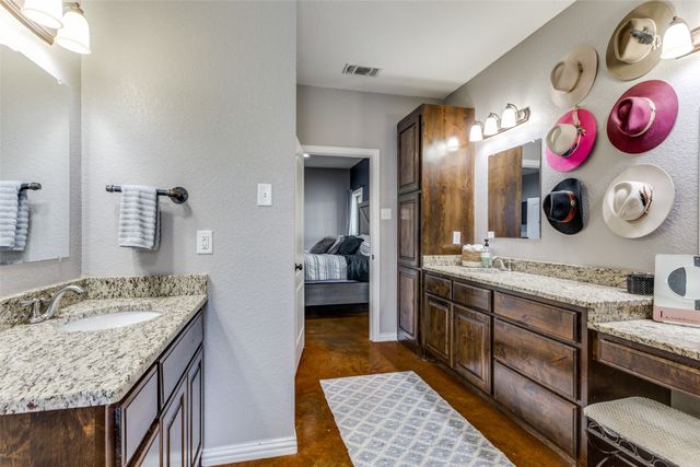 127 Tankersley Lane, Weatherford, TX 76087