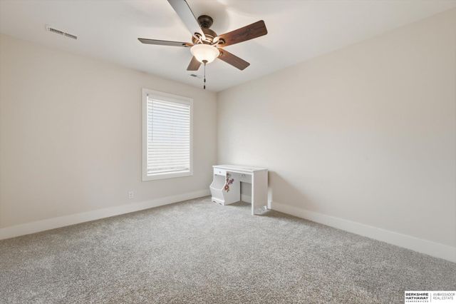 2396 S 218 Avenue, Elkhorn, NE 68022