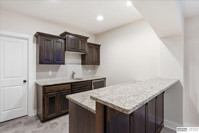 2396 S 218 Avenue, Elkhorn, NE 68022