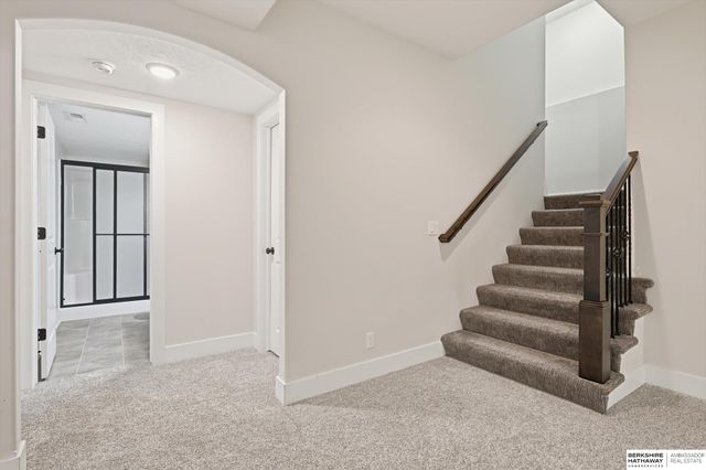 2396 S 218 Avenue, Elkhorn, NE 68022