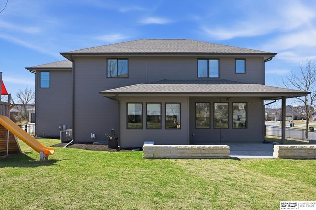 2396 S 218 Avenue, Elkhorn, NE 68022