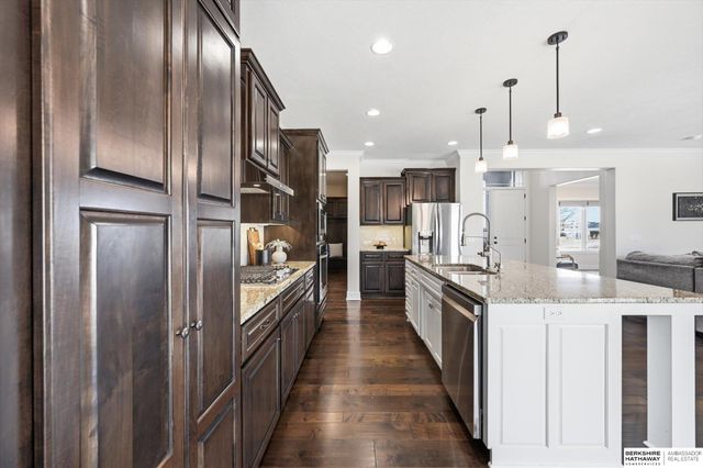 2396 S 218 Avenue, Elkhorn, NE 68022