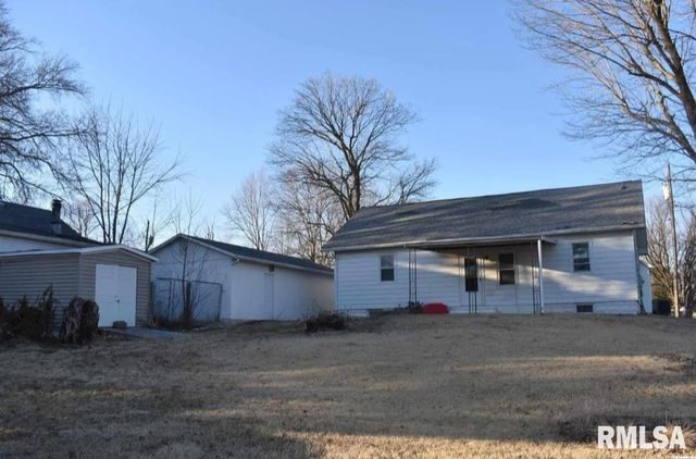 334 E SOUTH Street, Mendon, IL 62351