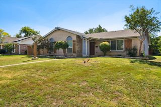 2102 Statler Drive, Carrollton, TX 75007