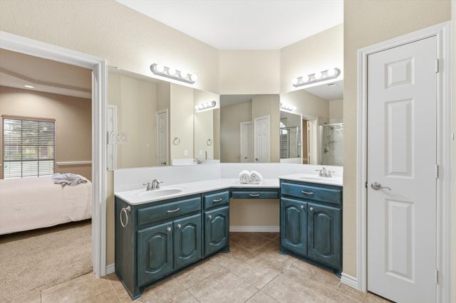 5038 W Fall Drive, Midlothian, TX 76065