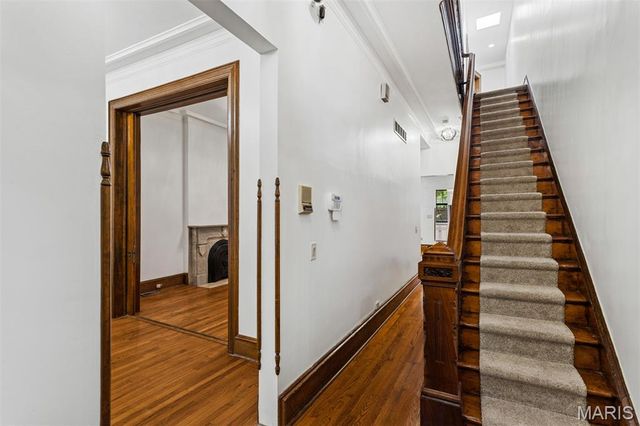 1916 Rutger Street, St Louis, MO 63104