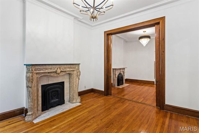 1916 Rutger Street, St Louis, MO 63104
