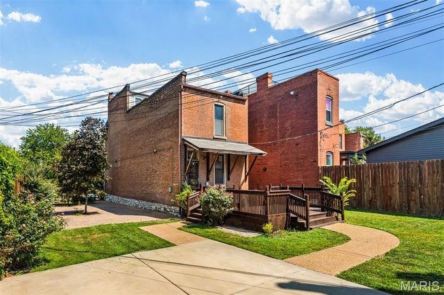 1916 Rutger Street, St Louis, MO 63104