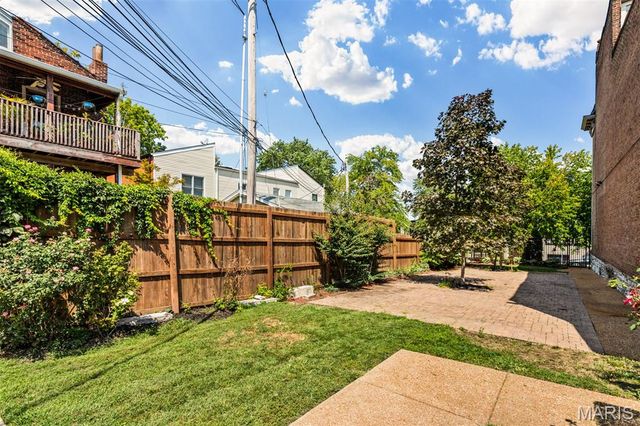 1916 Rutger Street, St Louis, MO 63104