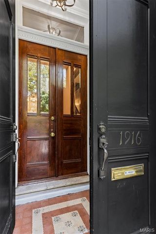 1916 Rutger Street, St Louis, MO 63104