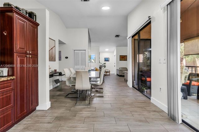8211 NW 191st St 3-H, Hialeah, FL 33015