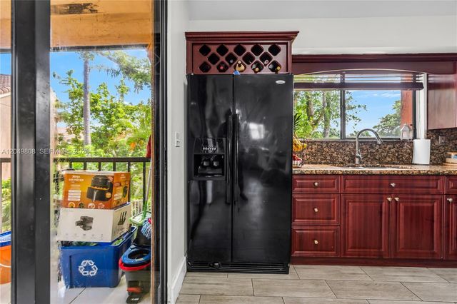 8211 NW 191st St 3-H, Hialeah, FL 33015