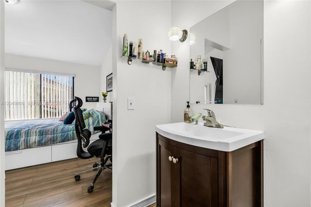 8211 NW 191st St 3-H, Hialeah, FL 33015