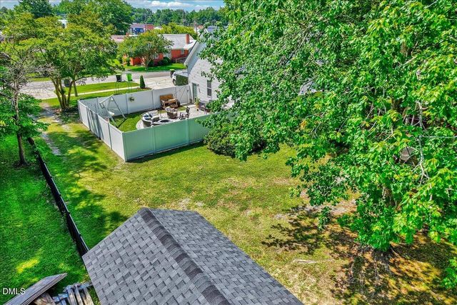 402 N Main Street, Four Oaks, NC 27524