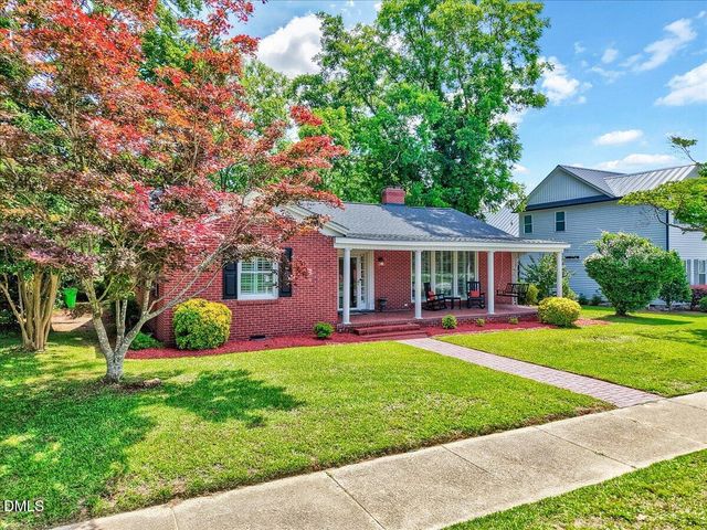 402 N Main Street, Four Oaks, NC 27524