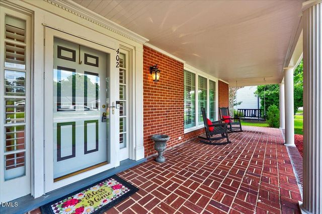 402 N Main Street, Four Oaks, NC 27524