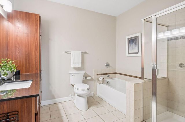 1155 Ford Road 513, Saint Louis Park, MN 55426