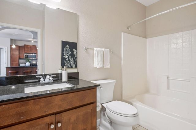 1155 Ford Road 513, Saint Louis Park, MN 55426