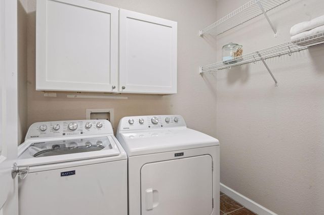 1155 Ford Road 513, Saint Louis Park, MN 55426