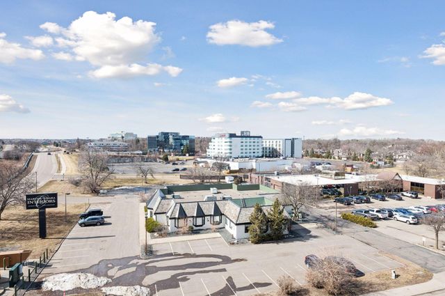 1155 Ford Road 513, Saint Louis Park, MN 55426