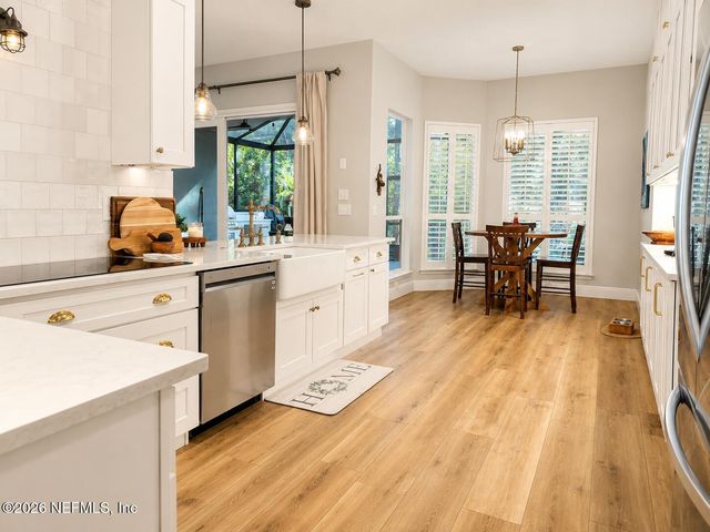880 CANDLEBARK Drive, Jacksonville, FL 32225
