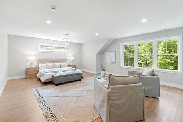89 Spring St, Lexington, MA 02421