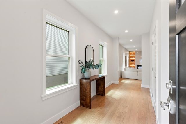89 Spring St, Lexington, MA 02421