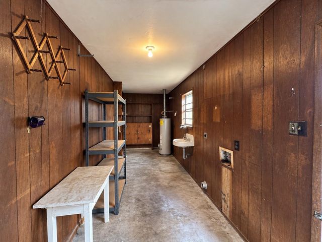 946 Hardeman Street, Sealy, TX 77474