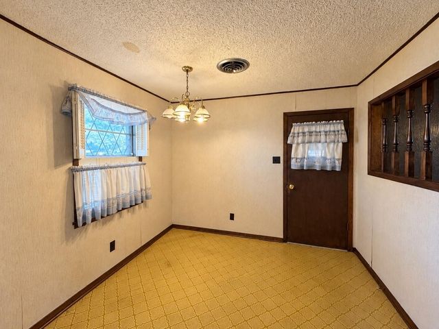 946 Hardeman Street, Sealy, TX 77474