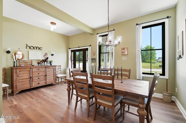 1531 Saint Andrews Drive, Bowling Green, OH 43402